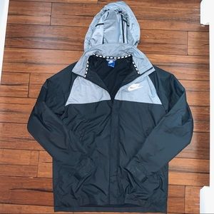 Nike windbreaker SOLDDDD